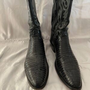 Men's Justin Snake Skin Cowboy Boots Size 12D. Great Father's Day Gift!